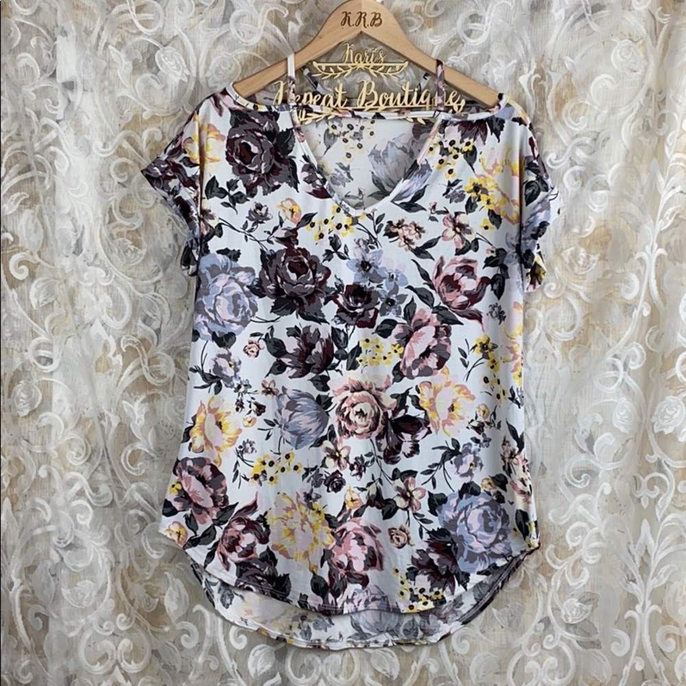 12pm by Mon Ami Boutique Floral Tunic Blouse L